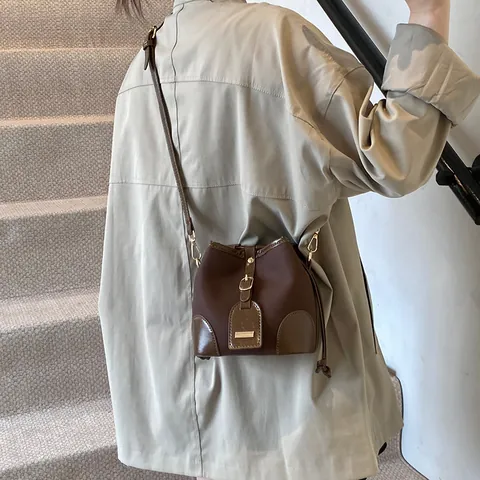 Bucket Bag Mit Leopardenmuster PU Leder Kordelzug Umhängetasche Für Damen Vintage Urban Minimalistisch Schultertasche Täglich