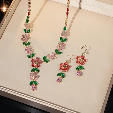 Titanstahl Bunte Zirkonia Blume Schmuckset Halskette Und Ohrringe Botanisches Kamelien Design Für Damen Modeaccessoire