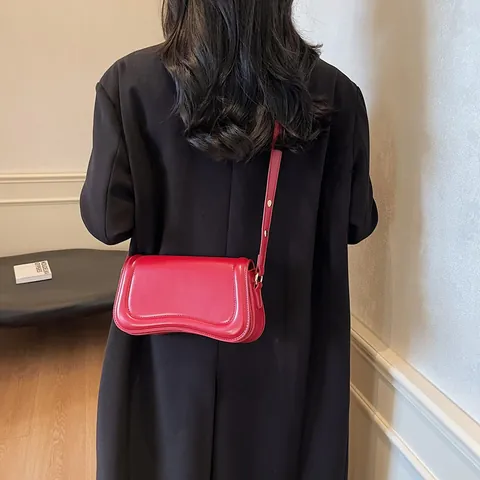 Women Korean Style Minimalist PU Leather Underarm Bag Fashion Wave Bottom Small Square Shoulder Bag Vintage Magnetic Closure Bag