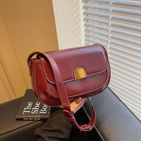 Vintage PU Leder Satteltasche Für Damen Retro Minimalistische Crossbody Unterarmtasche Mit Verstellbarem Riemen Goldschnalle