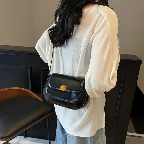 Vintage PU Leder Satteltasche Für Damen Retro Minimalistische Crossbody Unterarmtasche Mit Verstellbarem Riemen Goldschnalle