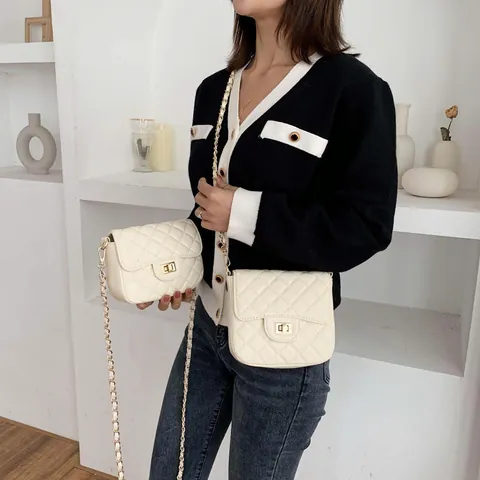 Fashion Women Quilted Chain Shoulder Bag Elegant PU Leather Crossbody Bag Small Square Bag For Travel Everyday Shopping
