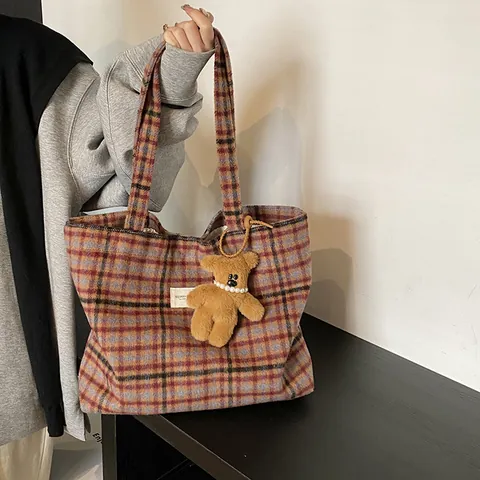 Vintage Plaid Woolen Tote Bag For Women Large Capacity Checkered Shoulder Bag Preppy Style Handbag With Bear Pendant