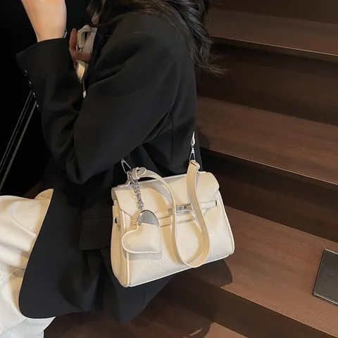 Women Litchi Pattern PU Leather Handbag Heart Pendant Kelly Bag Style Retro Shoulder Crossbody Bag With Silver Lock Hardware