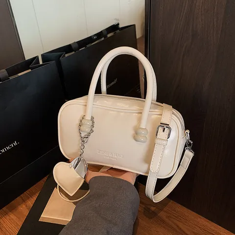 Women Luxury Retro Boston Handbag PU Leather Small Niche Bowling Shoulder Bag Crossbody Purse With Heart Pendant For Ladies