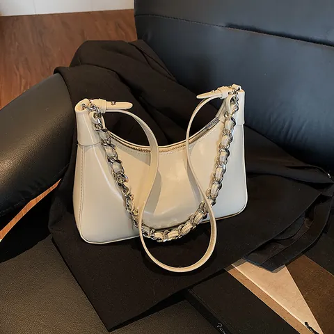 Damen Große Kapazität Glänzend PU Leder Hobo Tasche Mit Silberner Kette Trendy Minimalistische Unterarm Schulter Umhängetasche