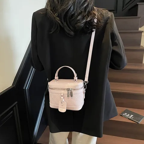 Vintage Gesteppte PU Leder Box Handtasche Für Damen Elegante Umhängetasche Mit Metallreißverschlüssen Und Griff Täglicher Arbeitsweg