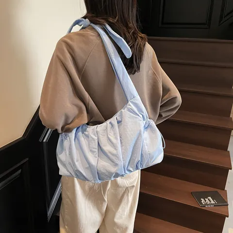 Bolso de Hombro Fruncido Casual para Mujer Gran Capacidad Bolso Tote de Nylon Bolso de Axila Minimalista Con Correa de Nudo Color Sólido