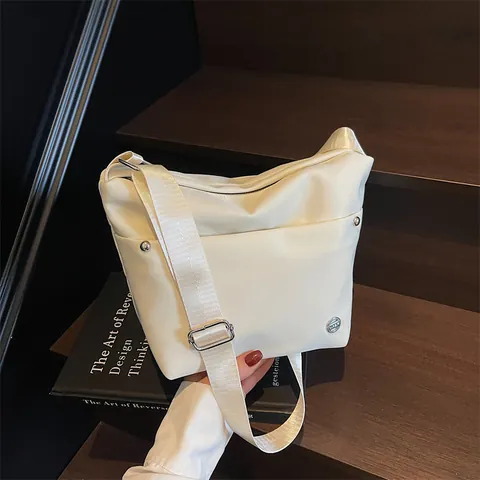 Women's Lightweight Oxford Cloth Crossbody Bag Large Capacity Commuting Shoulder Bag With Adjustable Wide Strap Casual Travel Handbag