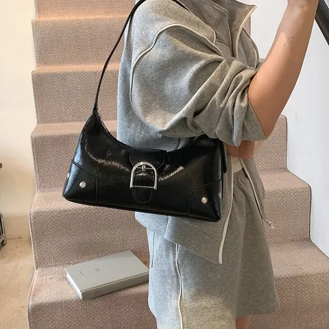 Vintage Women Crescent Hobo Bag High Gloss PU Leather With Silver D Buckle Rivets Adjustable Single Strap Shoulder Bag For Daily Commuting