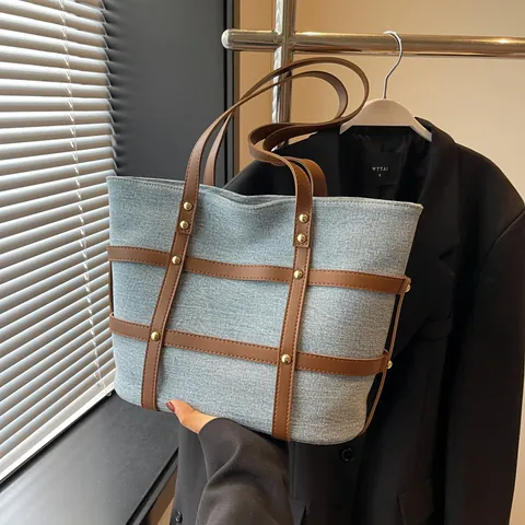 Borsa Tote in Denim Vintage Con Griglia in Pelle E Rivetti Borsa a Tracolla Grande Capacità per Donna Pendolare Quotidiano