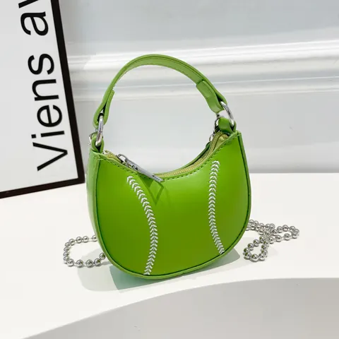 Süße Baseball-Nähte Mini Handtasche PU Leder Halbmond Umhängetasche Mit Silberner Perlenkette Für Damen Mode Dekorative Tasche