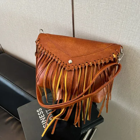 Women's Bohemian Tassel Crossbody Bag PU Leather Fringe Shoulder Bag Retro Envelope Small Square Bag Casual Daily Purse