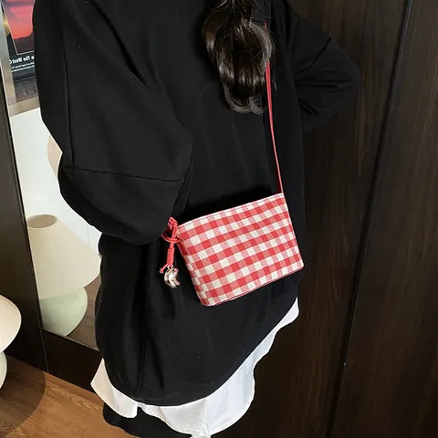 Women's Gingham Plaid Bucket Bag Sweet Candy Color Canvas Tote Crossbody Shoulder Bag With Heart Pendant Casual Handbag