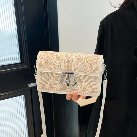 Vintage Embroidered PU Leather Small Square Bag For Women Luxury Animal Buckle Chain Shoulder Crossbody Bag Fashion Evening Clutch Bag