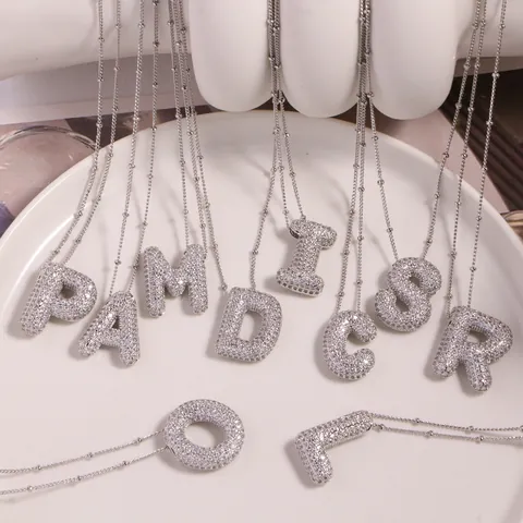 Collar con Colgante de Letra Inicial de Cobre y Zirconia Cúbica Brillante Mujer Cadena de Satélite Bañada en Oro Blanco 18K