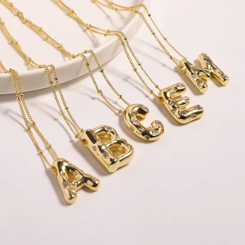 Collar con Colgante de Letra Inicial de Cobre Chapado en Oro de 18K para Mujer Joyería de Moda con Zirconia Cúbica Alfabeto 3D