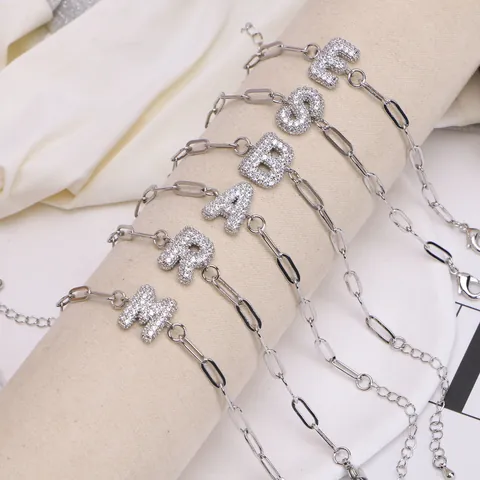 Pulsera de Cadena de Clip con Letra Inicial de Cobre Plateado con Zirconia para Mujer Joyería de Alfabeto Ajustable Regalo