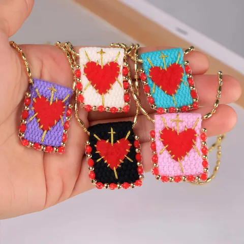 Collar con Colgante de Sagrado Corazón de Cobre Chapado en Oro de 18K Vintage Tejido a Mano Tela Bordada Cruz Joyería Rectangular para Mujer