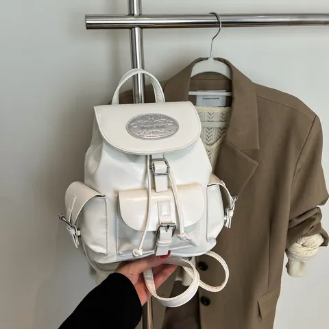 Zaino in Pelle PU da Donna Moda Coreana Grande Capacità Borsa da Scuola Viaggio Multi Tasca Coulisse Patta Urban Casual Daypack
