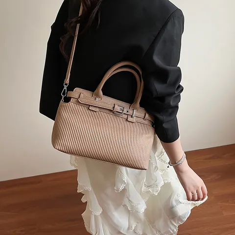 Women's Fashion Pleated PU Leather Shoulder Bag Casual Solid Color Tote Handbag With Adjustable Strap Crossbody Purse