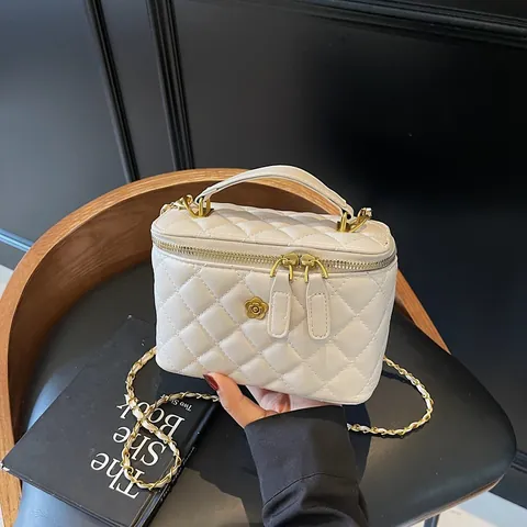 Women Quilted Crossbody Bag PU Leather Chain Strap Handbag Flower Decor Elegant Small Square Vanity Case Party Bag