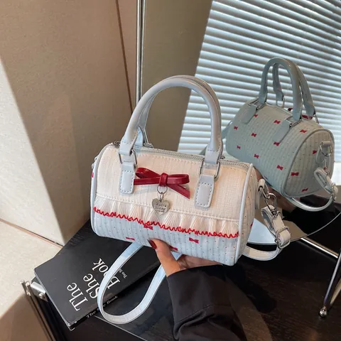 Süße Lolita Schleife Druck Zylindrische Boston Tasche Damen PU Leder Stoff Handtasche Mit Herzanhänger Spitze Achseltasche