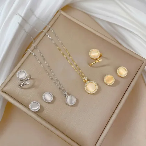 Elegant Stainless Steel Chain Necklace Copper Zirconia Inlaid Synthetic Cat's Eye Stone Pendant Jewelry For Women Gift
