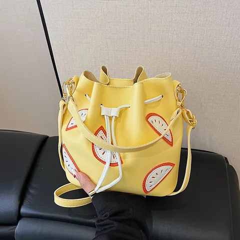 Damen PU Leder Fruchtmuster Eimertasche Mode Kordelzug Umhängetasche Große Kapazität Umhängetasche Für Den Täglichen Gebrauch Dame