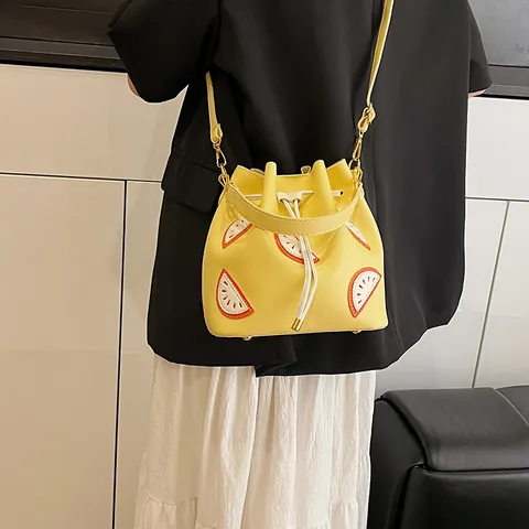 Damen PU Leder Fruchtmuster Eimertasche Mode Kordelzug Umhängetasche Große Kapazität Umhängetasche Für Den Täglichen Gebrauch Dame