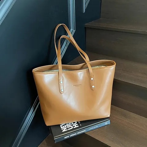 Large Capacity PU Tote Bag For Women Minimalist Commuting Shoulder Bag With Silver Rivet Solid Color Fashion Handbag Student Daily Use Bag