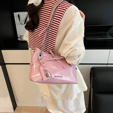 Women's High Capacity PU Leather Tote Bag Fashion Bowknot Decoration With Chain Shoulder Strap Padlock Pendant Crossbody Bag