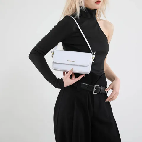 Mode Krokodil Muster PU Leder Unterarm Tasche Für Damen Minimalistische Kleine Quadratische Schultertasche Mit Metalletikett Handtasche