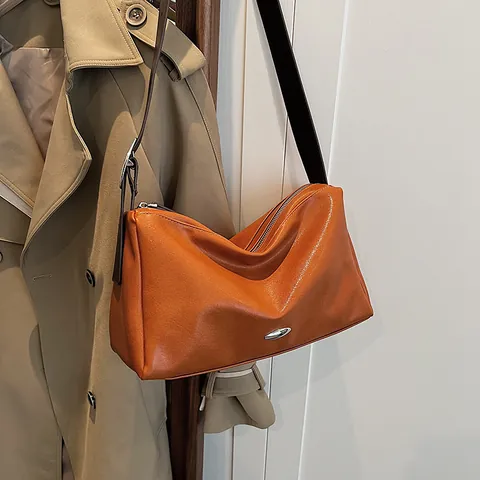 Vintage Fashion Women PU Leather Shoulder Bag Casual Commuter Tote Crossbody Bag With Adjustable Strap Metal Buckle Zipper Closure