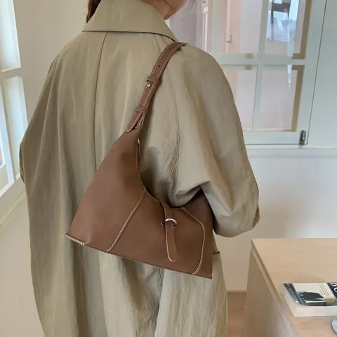Women Retro PU Leather Underarm Bag Contrast Stitching Vintage Hobo Shoulder Bag Large Capacity Commuter Tote Handbag