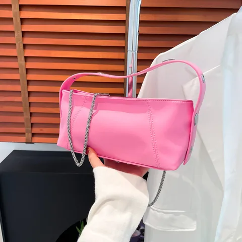 Women Retro Shiny PU Leather Baguette Bag Vintage Cylindrical Shoulder Bag With Detachable Metal Chain Rivet Handbag