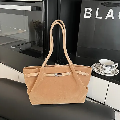 Minimalist Suede PU Large Capacity Tote Bag For Women Vintage Shoulder Bag With Metal Buckle Commuting Daily Handbag
