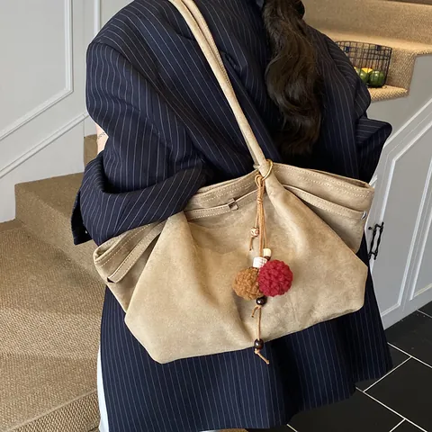 Vintage Suede Look Large Capacity Tote Bag For Women Retro Frosted PU Leather Shoulder Bag With Pompom Pendant Handbag For Daily Work