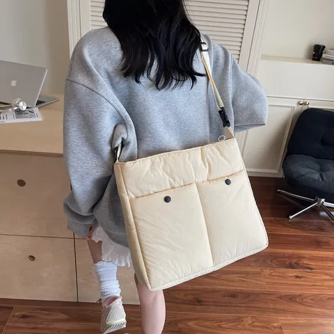 Damen Große Kapazität Gesteppte Nylon Schultertasche Leicht Lässig Gesteppte Umhängetasche Messenger Bag Mit Doppelten Fronttaschen