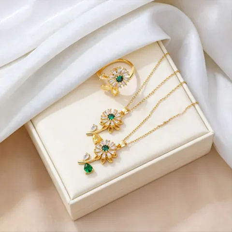 Fashion Rotating Sunflower Jewelry Set Emerald Green Zirconia Titanium Steel Gold Plated Daisy Necklace Ring Women Jewelry