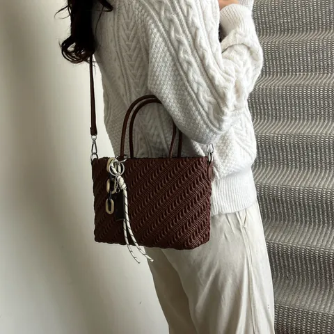 Women's Ruched PU Leather Handbag Korean Style Pleated Crossbody Shoulder Bag With Chocolate Pendant Fashion Tote Purse