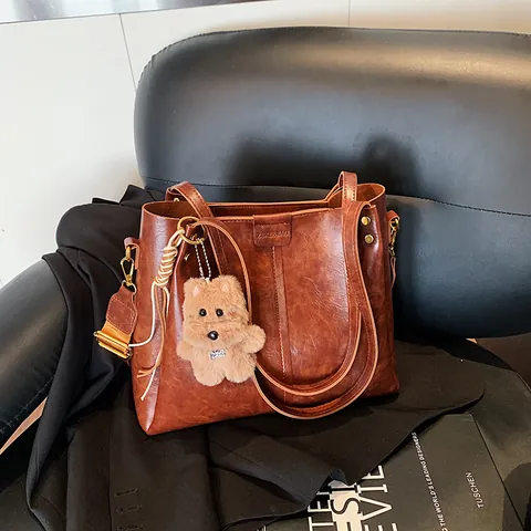 Dames Retro PU-Lederen Draagtas Met Grote Capaciteit En Berenhanger Modieuze Schoudertas Crossbodytas Voor Dagelijks Gebruik