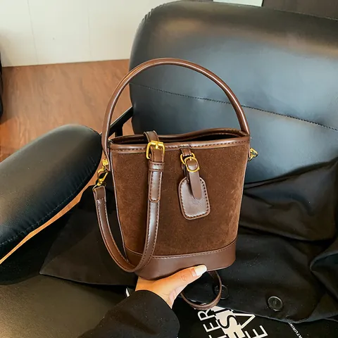 Vintage PU Leder Wildleder Patchwork Beuteltasche Damen Retro Handtasche Mit Metalschloss Verstellbarer Riemen Umhängetasche