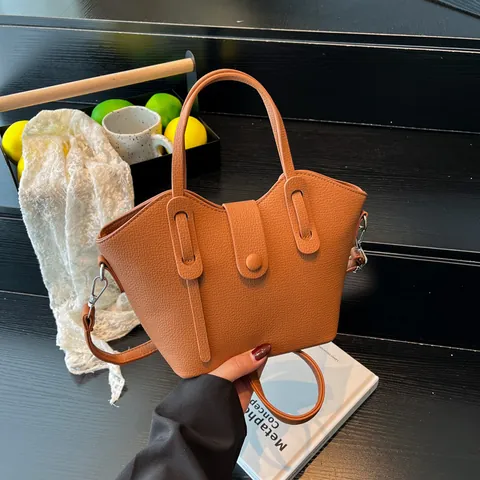 Mode Litschi Maserung PU Leder Beuteltasche Für Damen Wellenkante Design Handtasche Mit Verstellbarem Schultergurt Für Den Alltag
