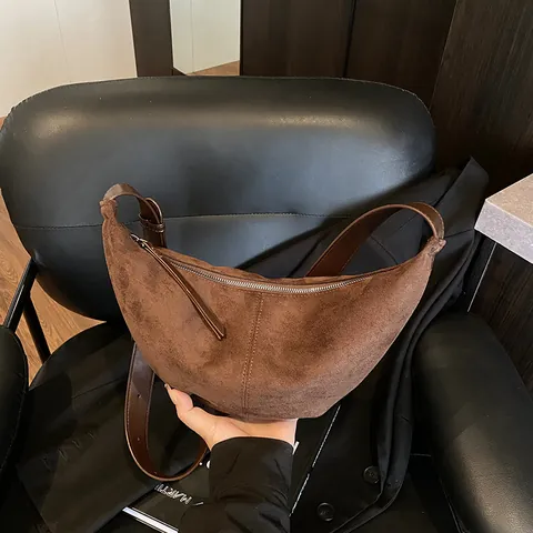 Bolso Hobo de Media Luna en Ante PU Mate Retro para Mujer Bolso Bandolera Minimalista Correa Ajustable Color Sólido Mano Bolso