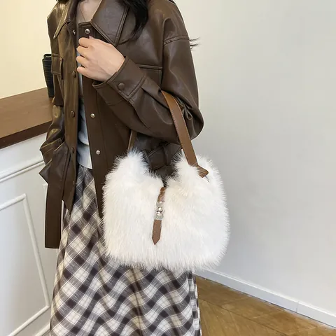 Eimertasche Aus Kunstpelz Mit Metallschloss Verstellbarer Lederriemen Damen Casual Umhängetasche Winter Umhängetasche Plüschtasche