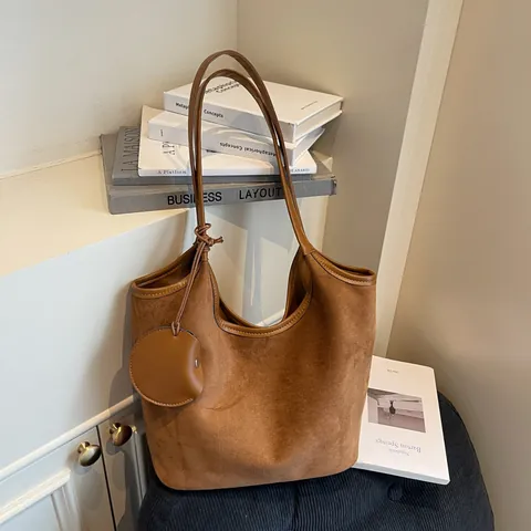 Borsa Tote da Donna Grande Capacità in PU Effetto Scamosciato Stile Retrò Borsa a Spalla Con Pendaglio per Ufficio