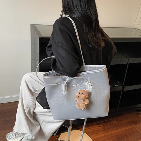 Women Leopard Print Tote Bag Large Capacity PU Leather Shoulder Bag Retro Frosted Handbag With Bear Pendant Office Lady
