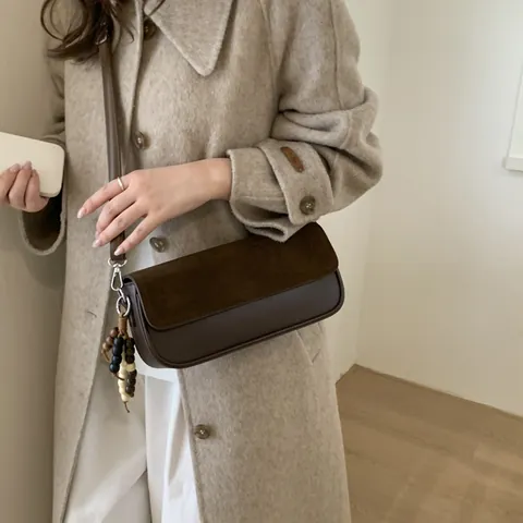 Women's Retro Suede PU Leather Patchwork Baguette Bag Shoulder Crossbody Bag With Wooden Bead Pendant Commuter Flap Square Purse