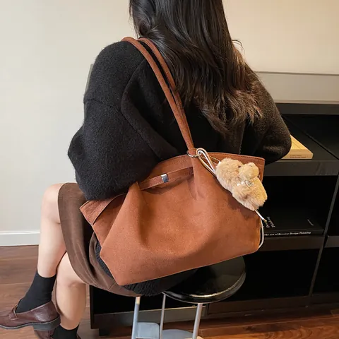 Women Large Capacity Frosted PU Leather Tote Bag With Plush Charm Minimalist Shoulder Bag Solid Color Underarm Bag Elegant Handbag